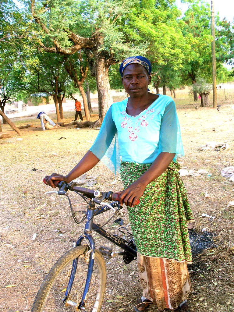 Azumah Avalar  Picture 015 An African woman receives her bike from Village Bicycle Project.
